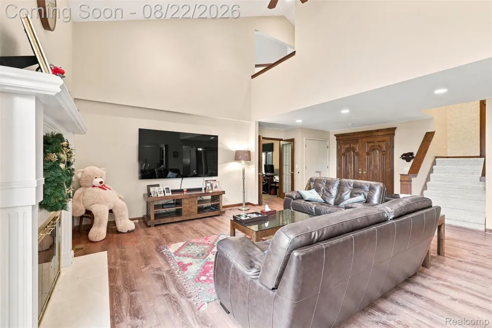 2070 Reagan Drive Rochester Hills City, MI 48309