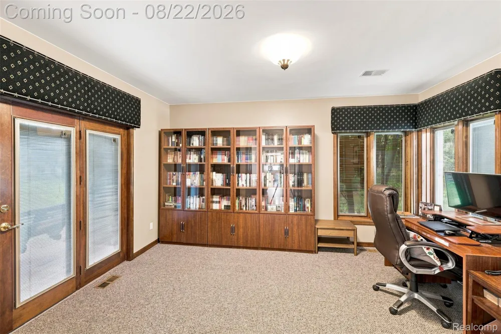 2070 Reagan Drive Rochester Hills City, MI 48309