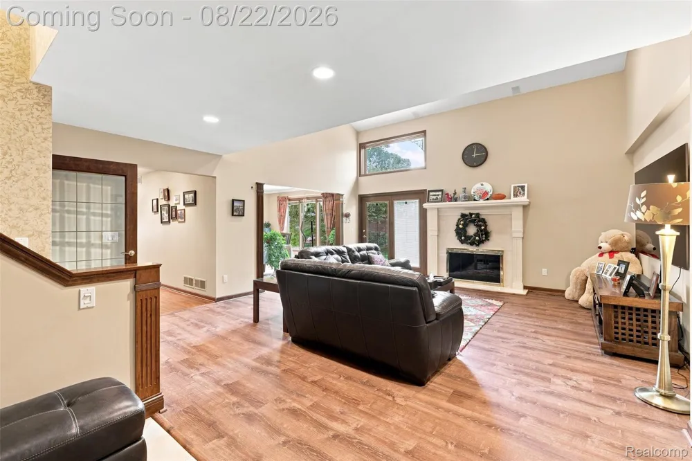 2070 Reagan Drive Rochester Hills City, MI 48309