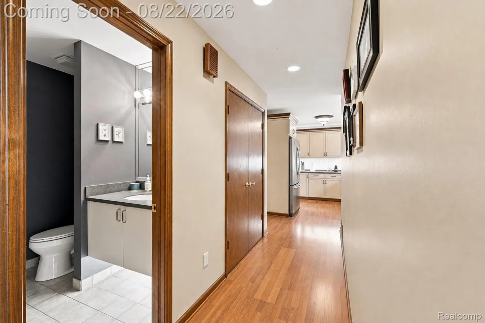 2070 Reagan Drive Rochester Hills City, MI 48309