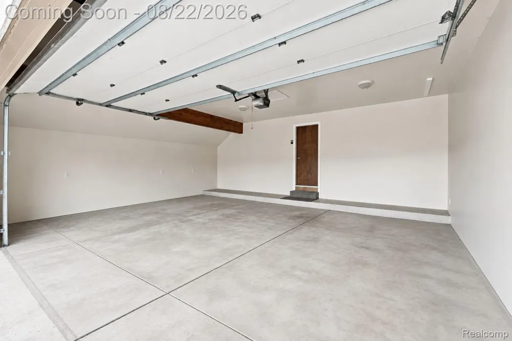 2070 Reagan Drive Rochester Hills City, MI 48309