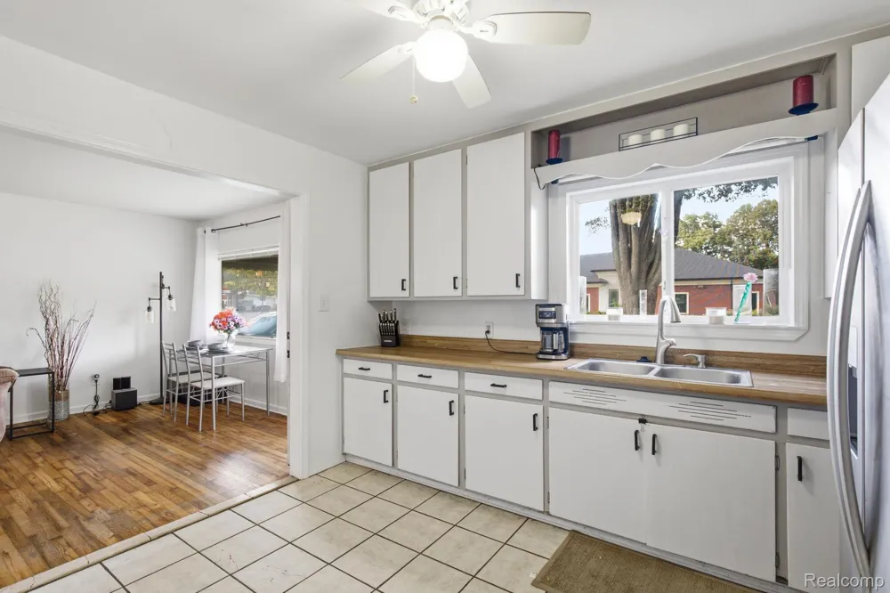22327 Wick Road Taylor City, MI 48180