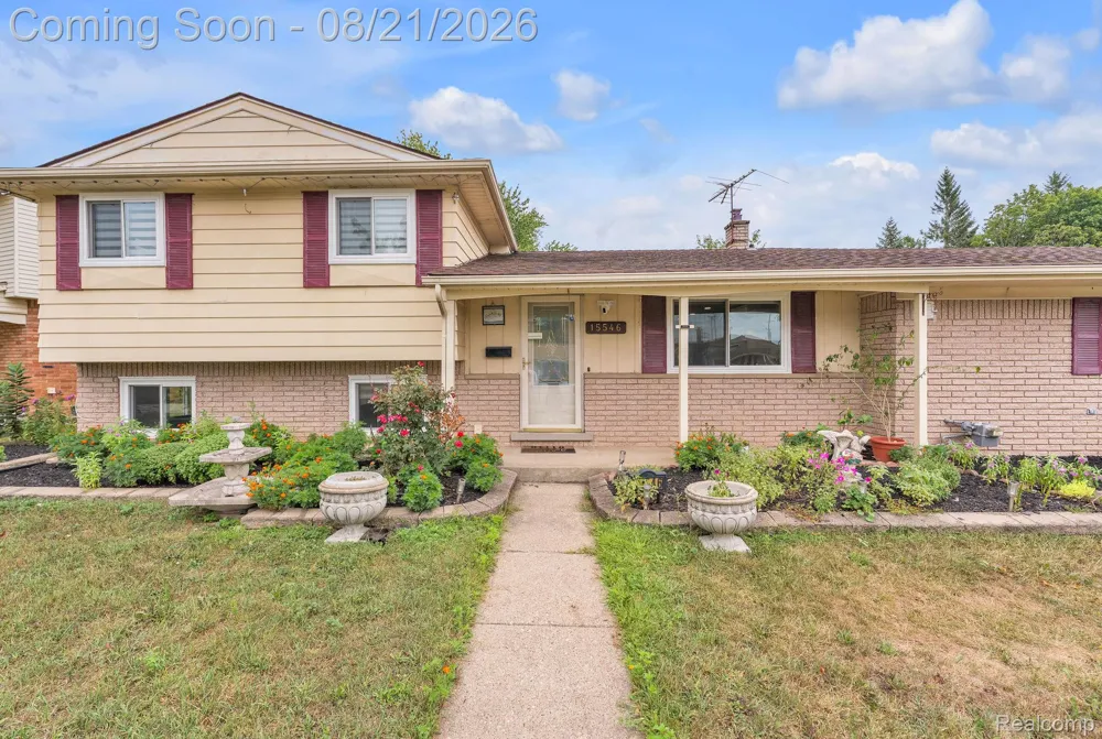 15546 Liverpool Street Livonia City, MI 48154