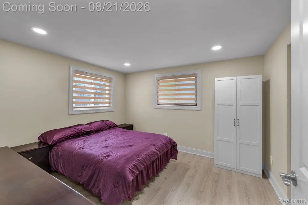 15546 Liverpool Street Livonia City, MI 48154