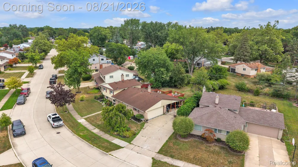 15546 Liverpool Street Livonia City, MI 48154
