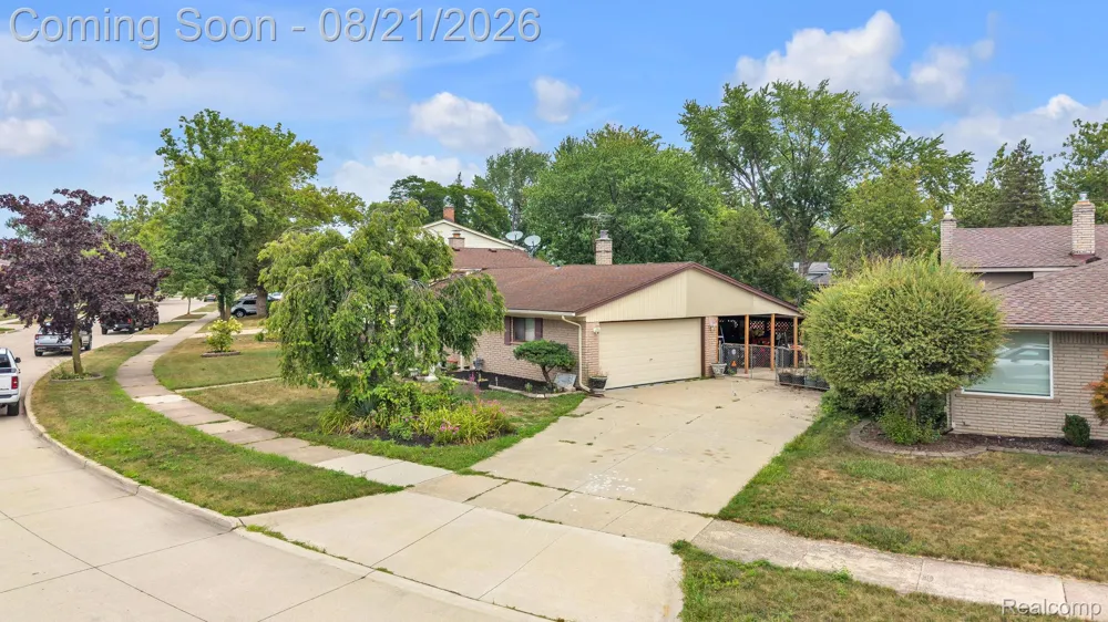 15546 Liverpool Street Livonia City, MI 48154