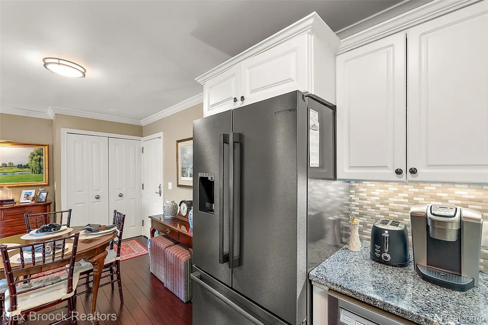 662 Purdy Street #322 Birmingham City, MI 48009