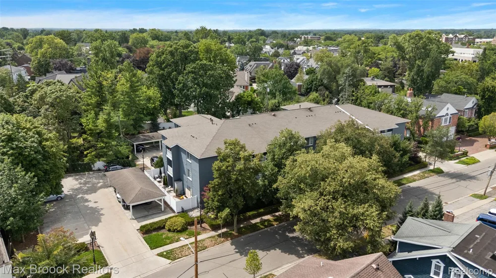 662 Purdy Street #322 Birmingham City, MI 48009