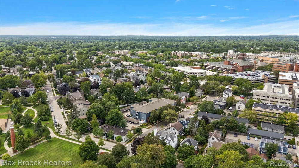 662 Purdy Street #322 Birmingham City, MI 48009