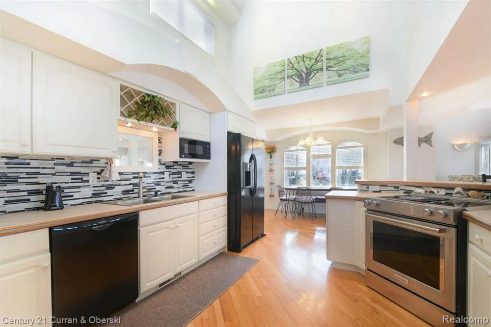 8862 Bellemere Court Napoleon Township, MI 49201
