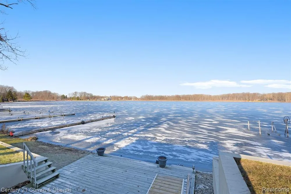 8862 Bellemere Court Napoleon Township, MI 49201