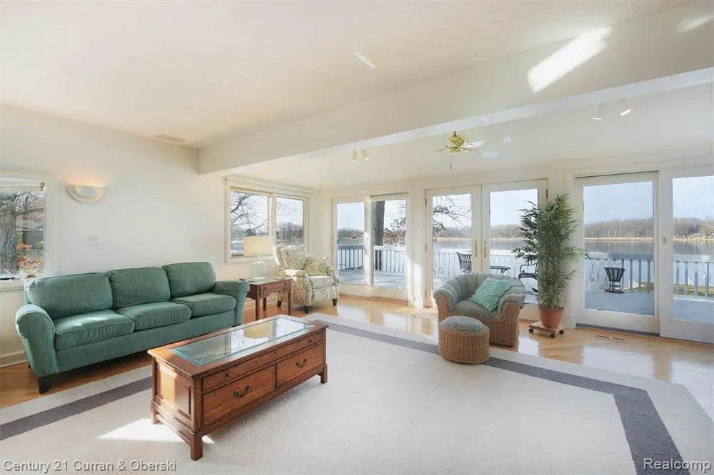 8862 Bellemere Court Napoleon Township, MI 49201