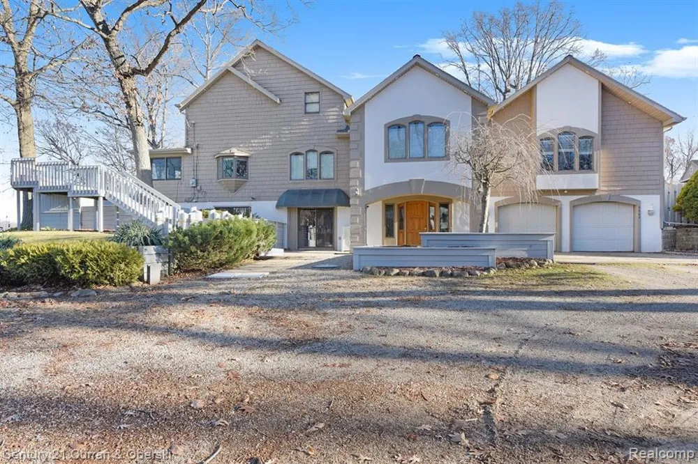 8862 Bellemere Court Napoleon Township, MI 49201