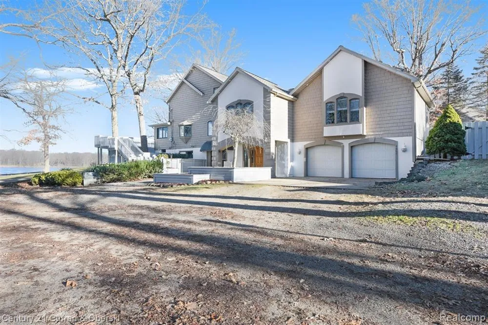 8862 Bellemere Court Napoleon Township, MI 49201