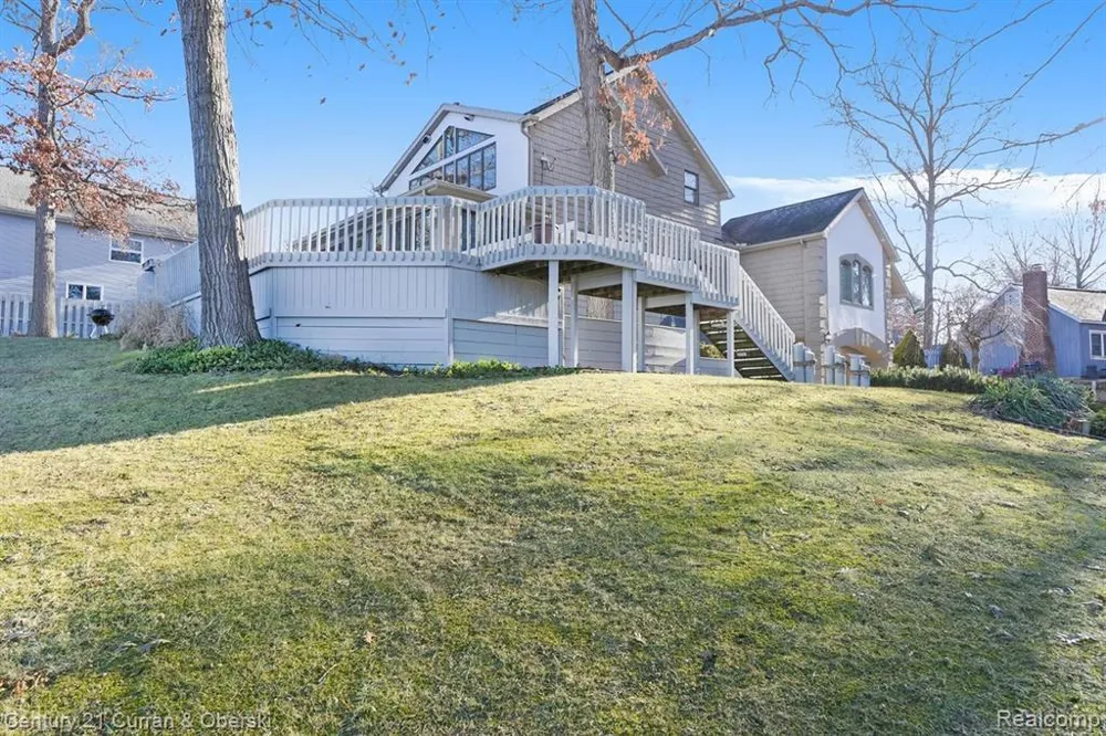 8862 Bellemere Court Napoleon Township, MI 49201