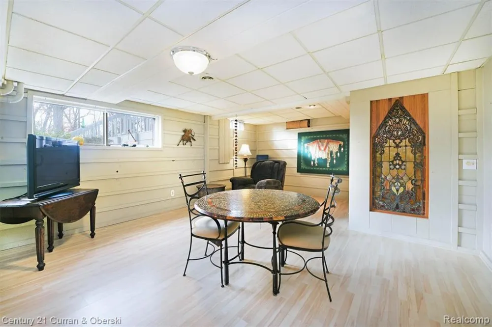 8862 Bellemere Court Napoleon Township, MI 49201