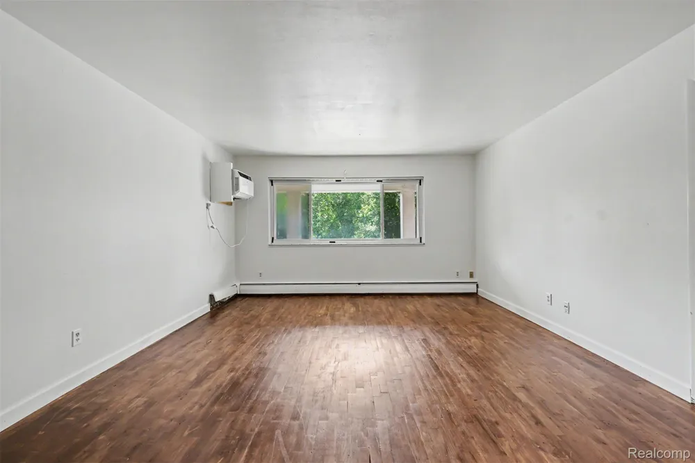 525 Fairbrook Street #207 Northville City, MI 48167