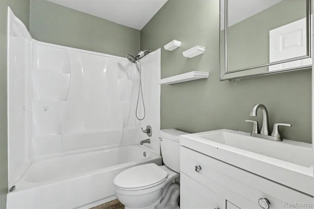 525 Fairbrook Street #207 Northville City, MI 48167