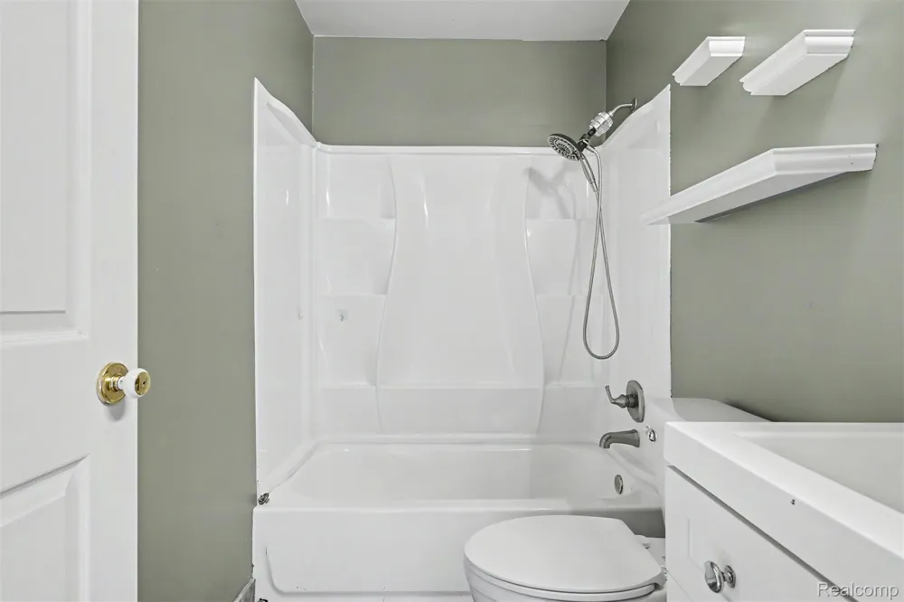 525 Fairbrook Street #207 Northville City, MI 48167