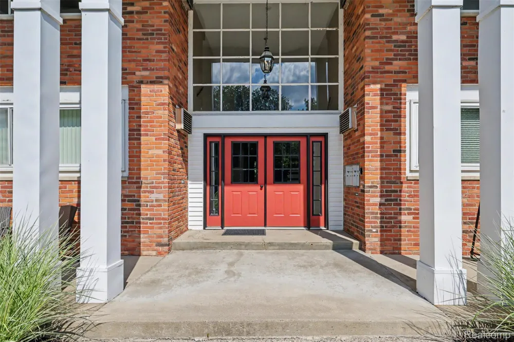 525 Fairbrook Street #207 Northville City, MI 48167