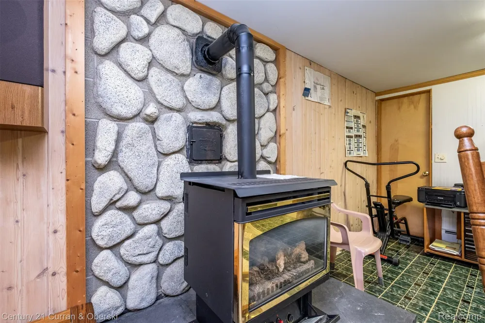 6595 Six Mile Road Salem Township, MI 48168