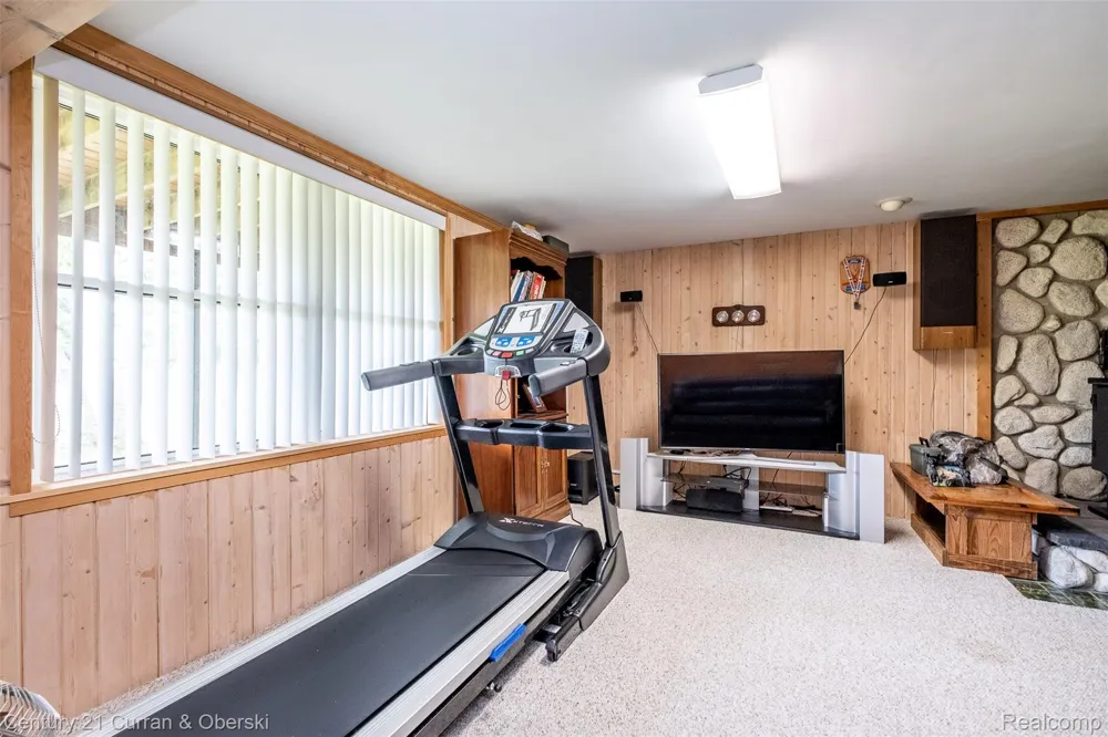 6595 Six Mile Road Salem Township, MI 48168