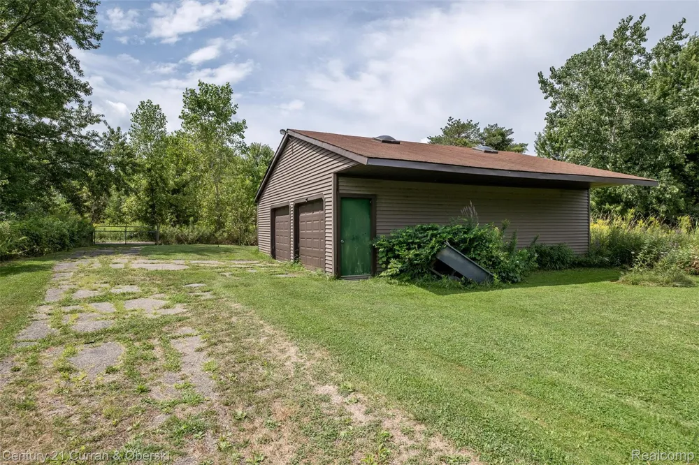 6595 Six Mile Road Salem Township, MI 48168