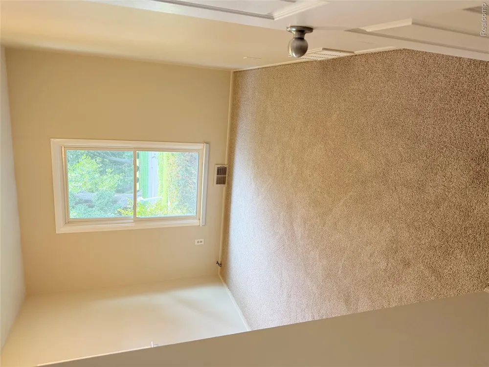 31335 RAYBURN STREET Livonia City, MI 48154