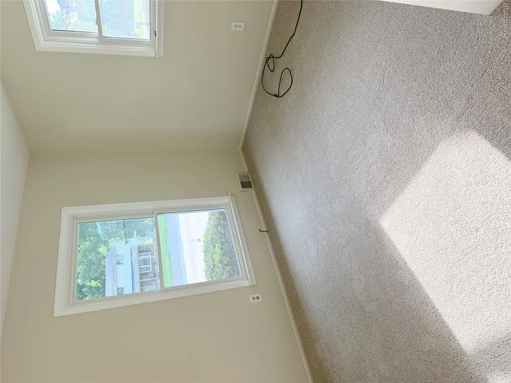 31335 RAYBURN STREET Livonia City, MI 48154