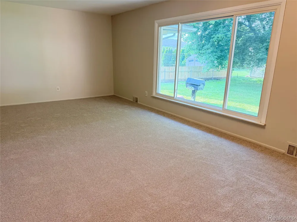 31335 RAYBURN STREET Livonia City, MI 48154