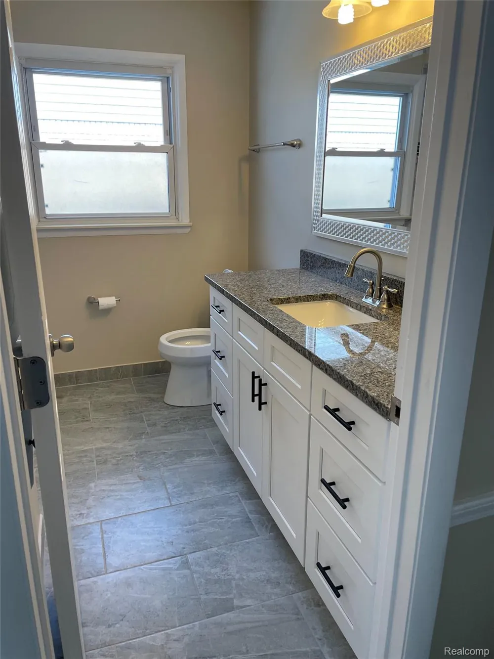 31335 RAYBURN STREET Livonia City, MI 48154