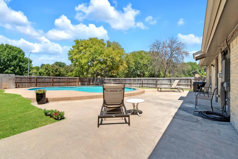 5721 Macneill Drive Haltom City, TX 76148