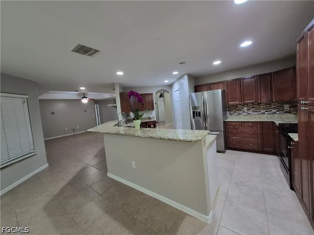 51st Street SW Lehigh Acres, FL 33976