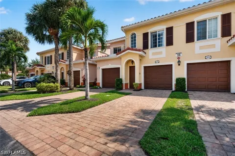 Royal Villagio Court #203