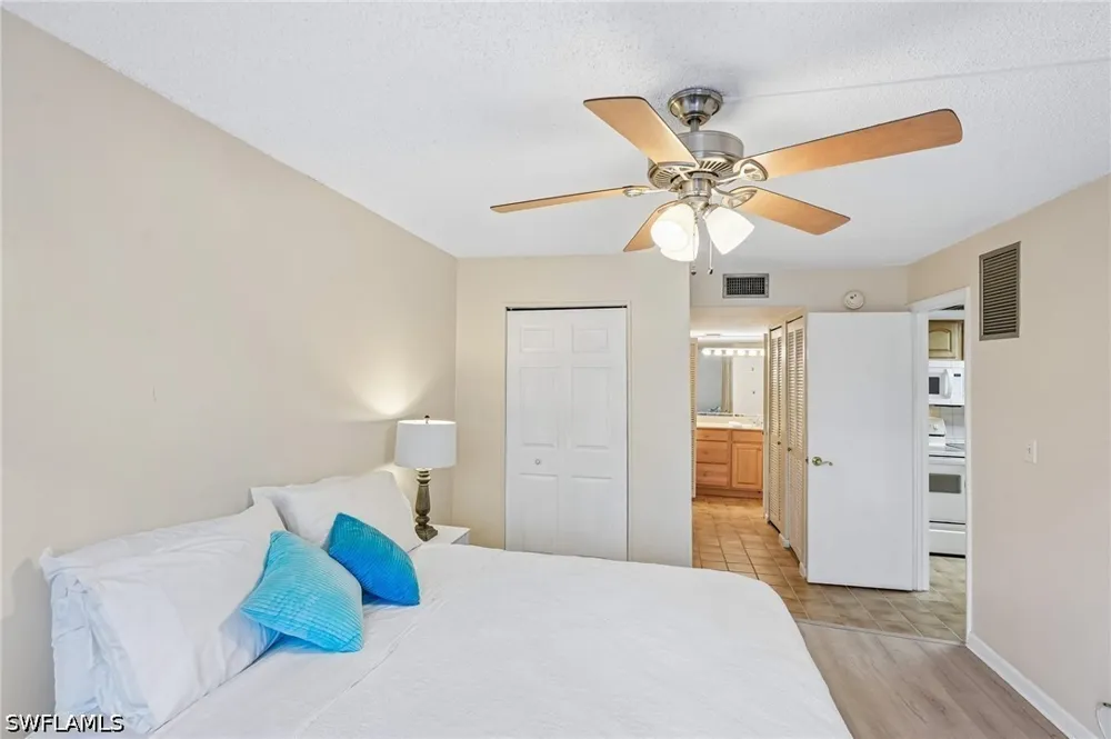 Palm Drive #5 Naples, FL 34112