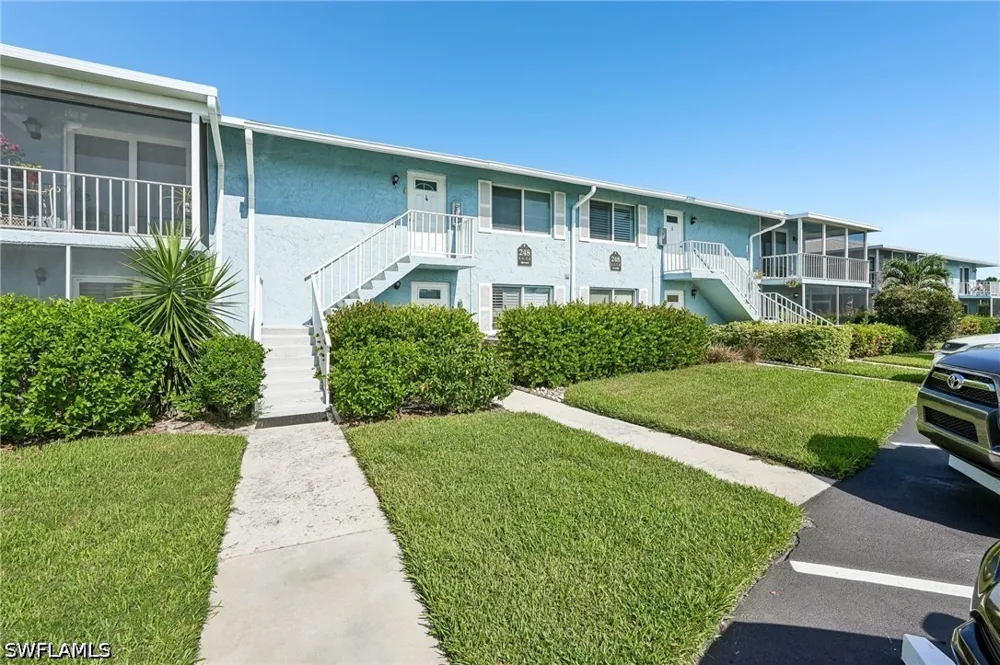 Palm Drive #5 Naples, FL 34112