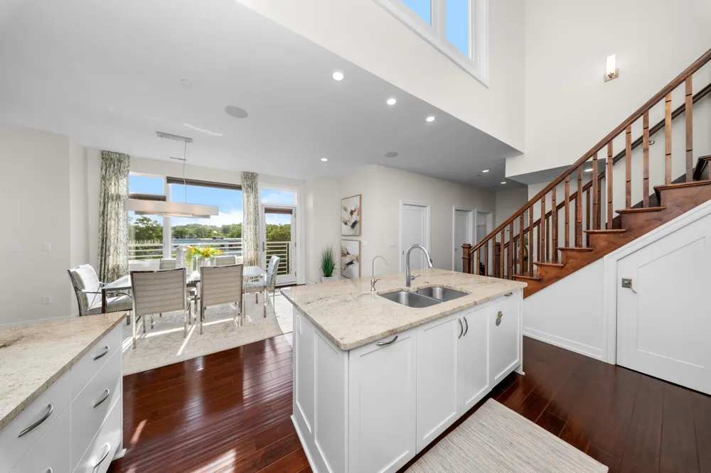 121 W Kingsley Street #502 Ann Arbor, MI 48103