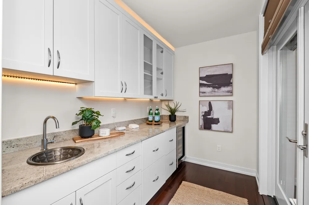 121 W Kingsley Street #502 Ann Arbor, MI 48103