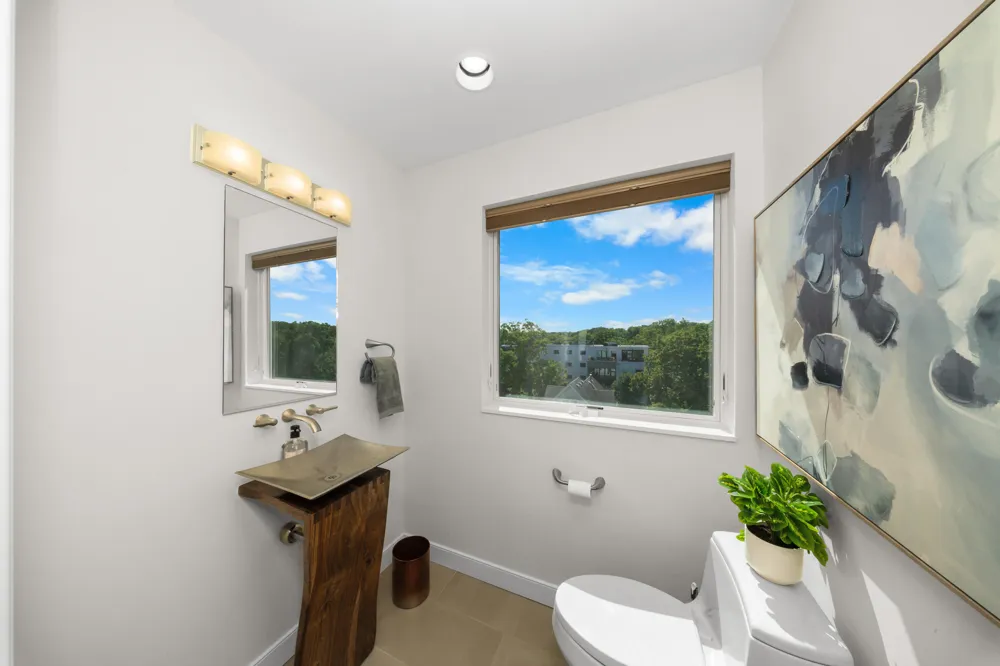 121 W Kingsley Street #502 Ann Arbor, MI 48103