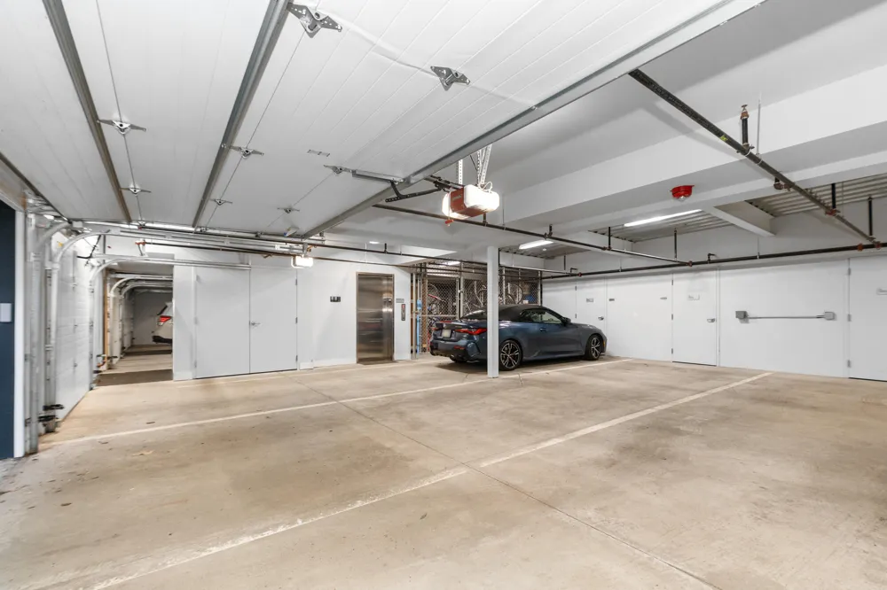 121 W Kingsley Street #502 Ann Arbor, MI 48103