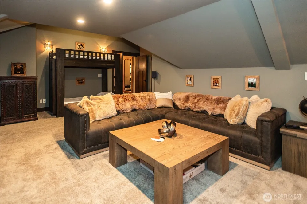 980 Larkspur Loop Cle Elum, WA 98922