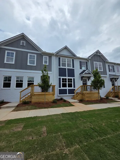 1582 Salem DR