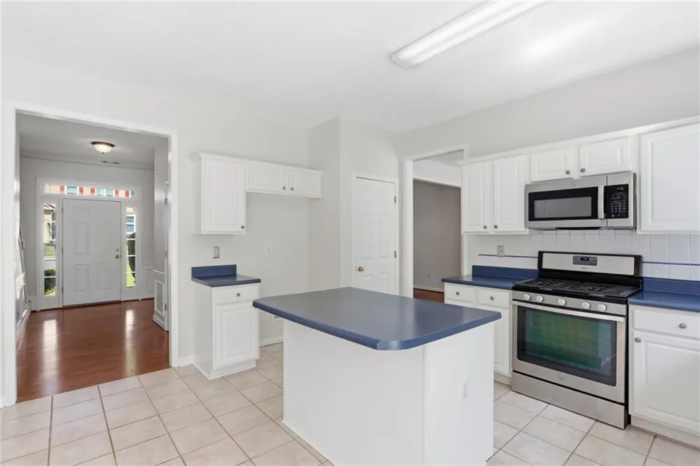 4320 Sugar Maple NW Acworth, GA 30101