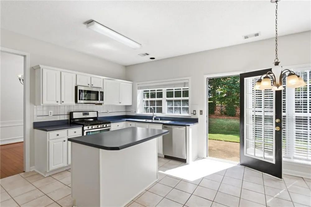 4320 Sugar Maple NW Acworth, GA 30101