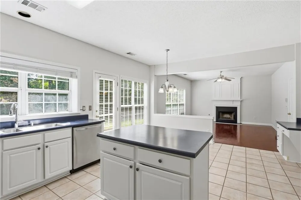 4320 Sugar Maple NW Acworth, GA 30101