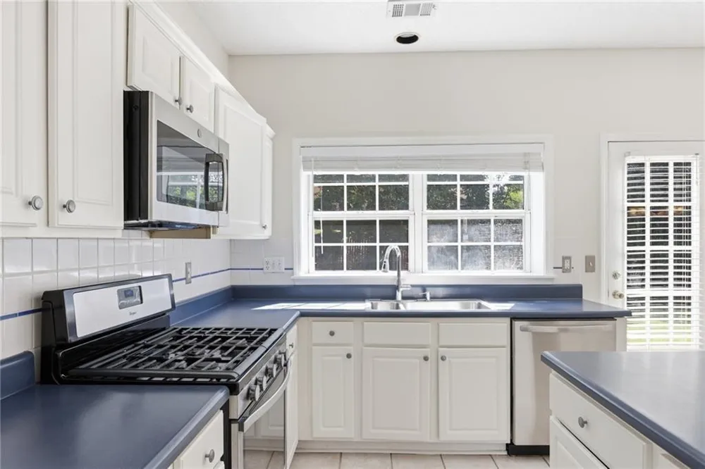 4320 Sugar Maple NW Acworth, GA 30101