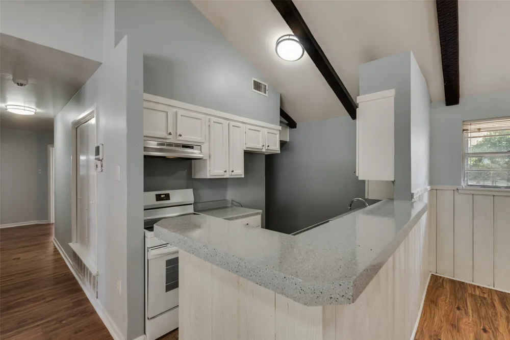 1716 Harris Street Gainesville, TX 76240