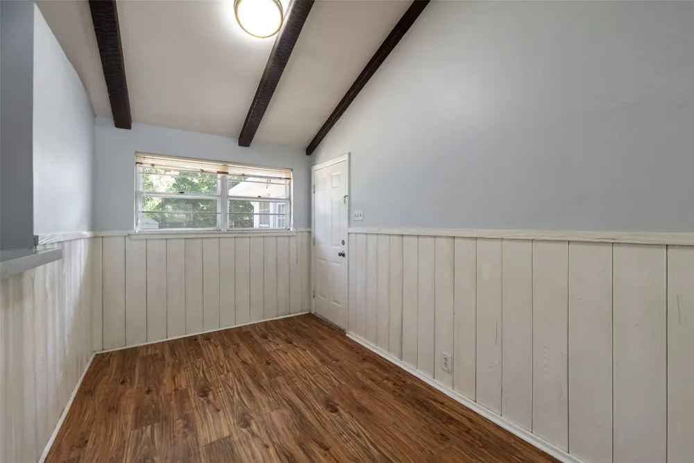 1716 Harris Street Gainesville, TX 76240