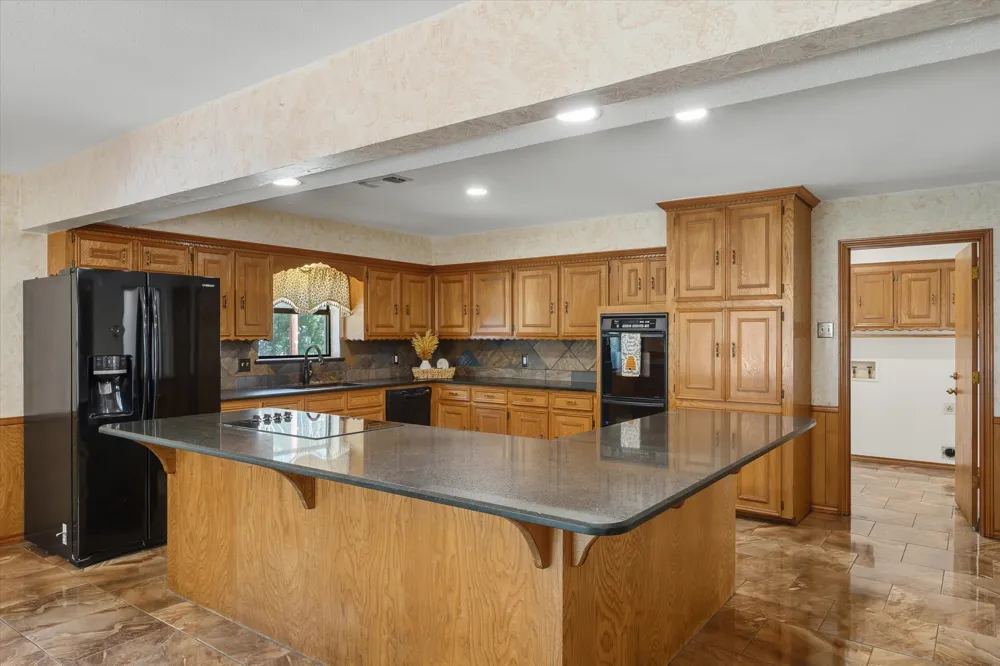 1609 E Farmers Road Seagoville, TX 75159