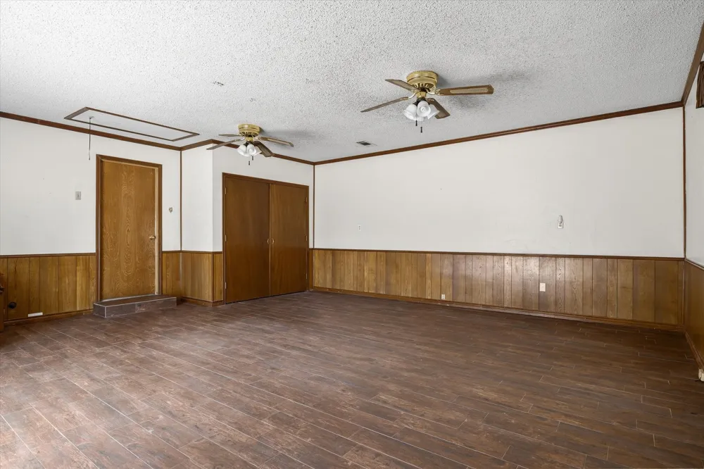 1609 E Farmers Road Seagoville, TX 75159